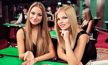 Hình minh họa luật chơi Texas Hold'em và các vòng cược